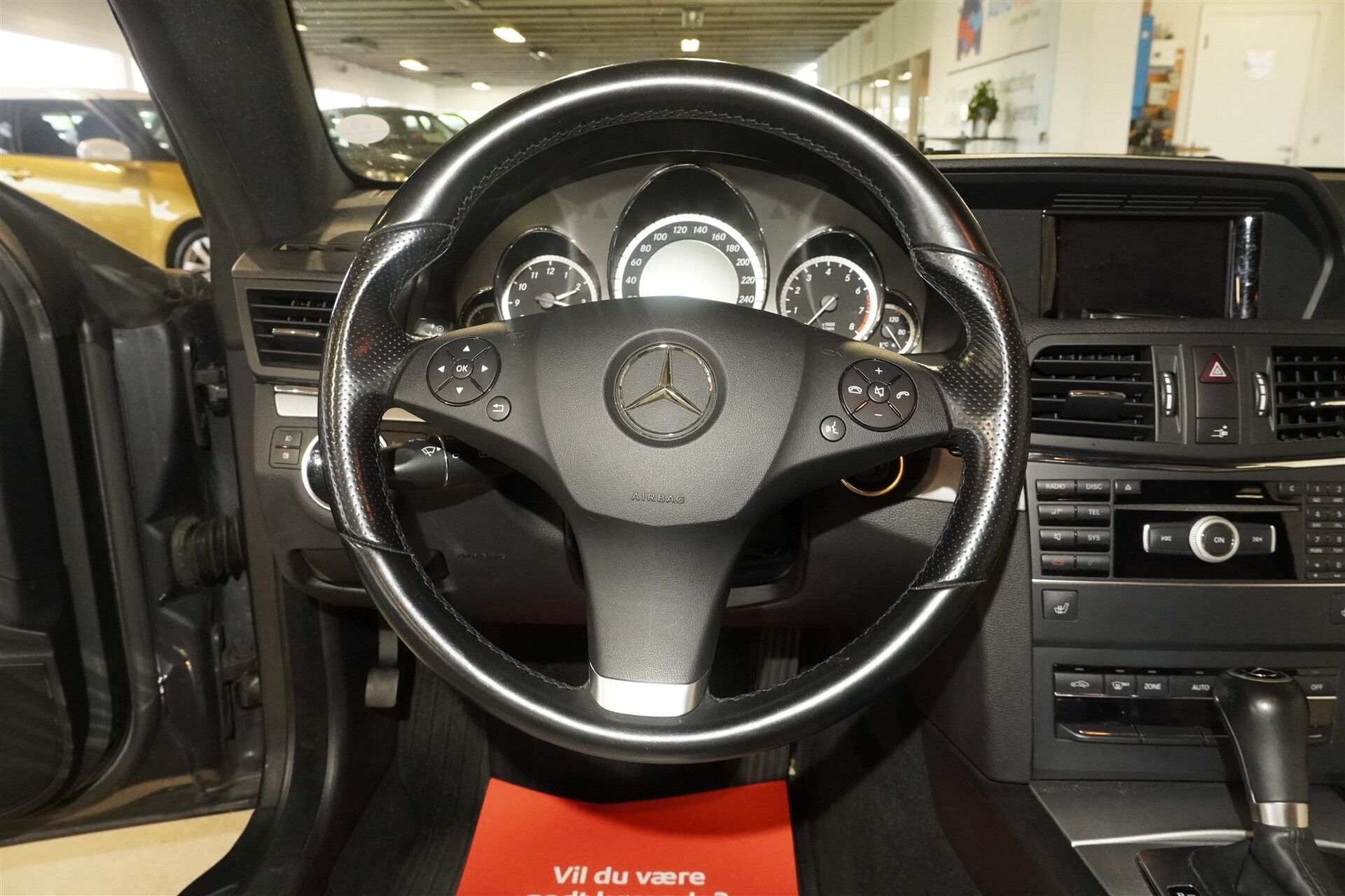 Billede af Mercedes-Benz E250 1,8 CGI BlueEfficiency 204HK 2d Aut.