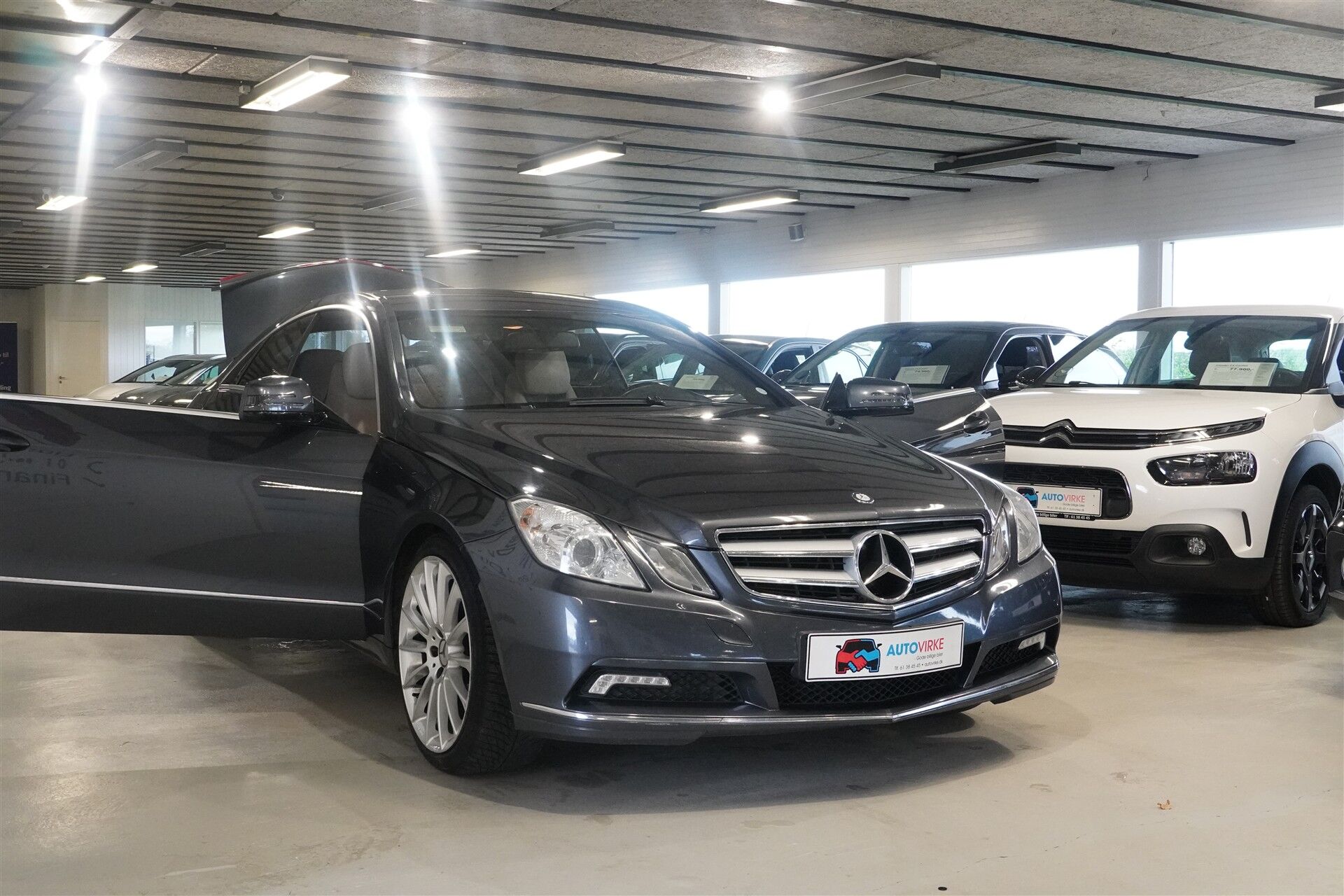 Billede af Mercedes-Benz E250 1,8 CGI BlueEfficiency 204HK 2d Aut.