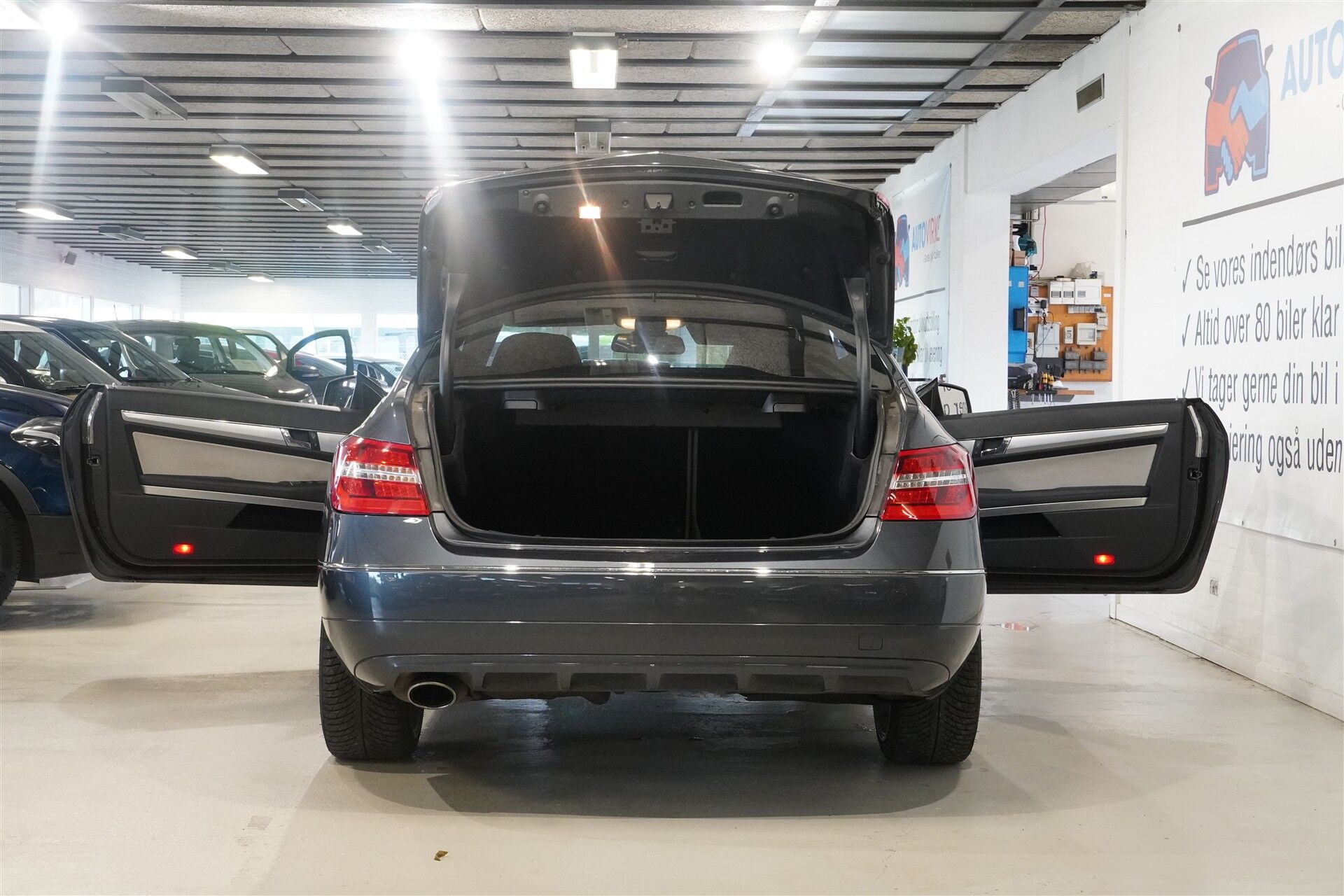 Billede af Mercedes-Benz E250 1,8 CGI BlueEfficiency 204HK 2d Aut.
