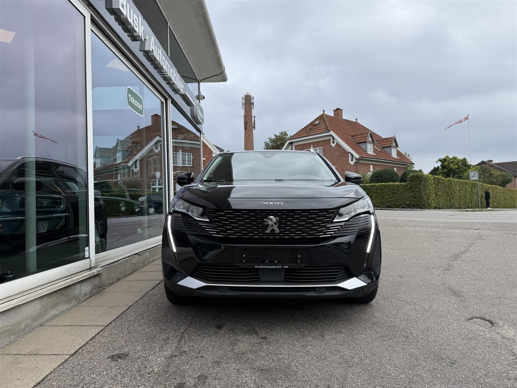 Billede af Peugeot 3008 1,6 PureTech  Plugin-hybrid Allure Pack EAT8 225HK 5d 8g Aut.
