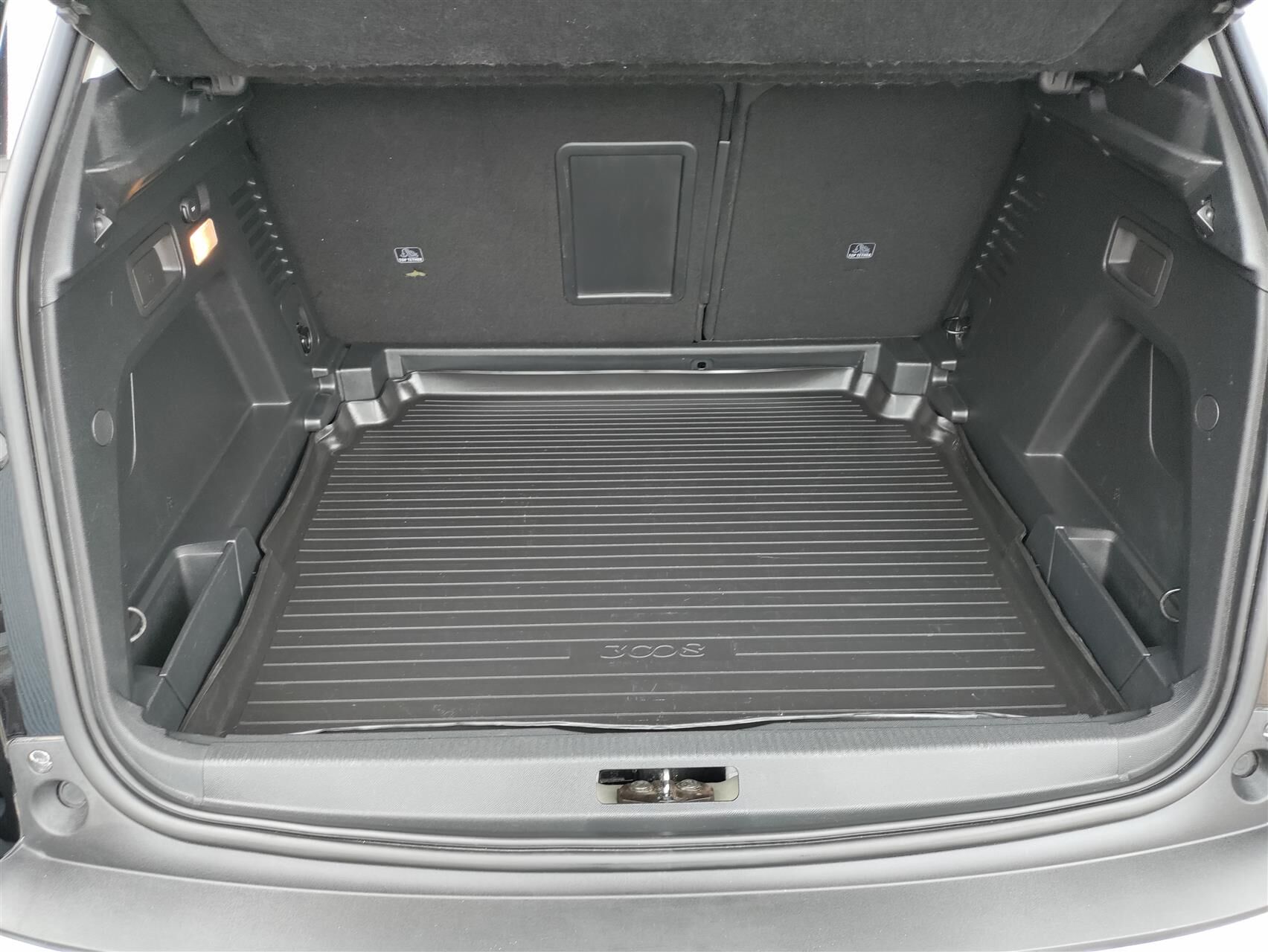 Billede af Peugeot 3008 1,2 e-THP Strike 130HK 5d 6g