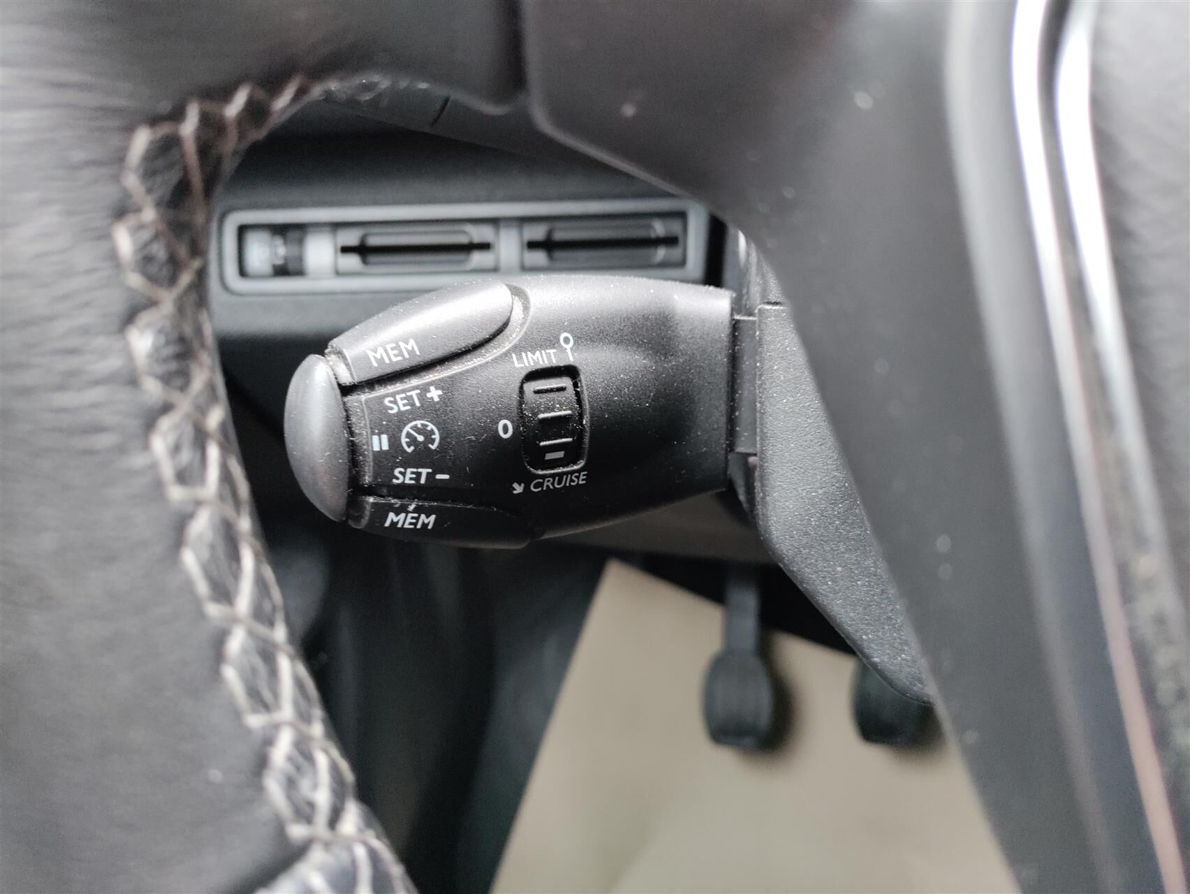 Billede af Peugeot 3008 1,2 e-THP Strike 130HK 5d 6g