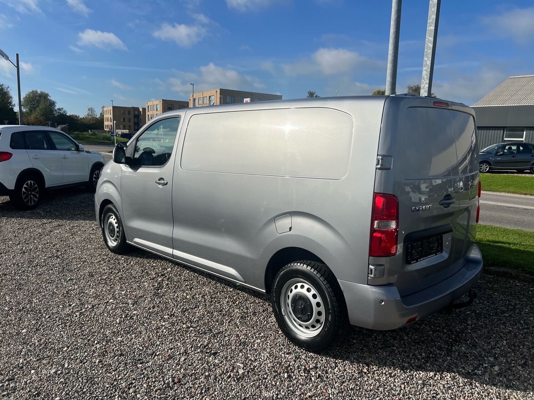 Billede af Peugeot Expert L2 2,0 BlueHDi Premium Pro EAT8 122HK Van 8g Aut.