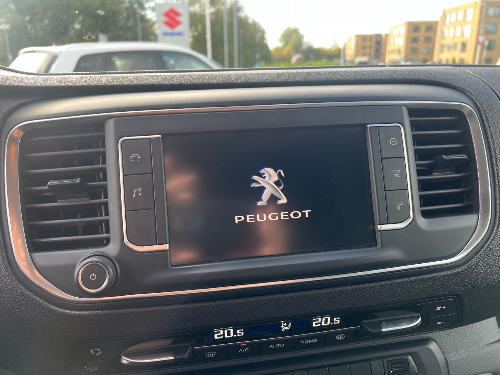 Billede af Peugeot Expert L2 2,0 BlueHDi Premium Pro EAT8 122HK Van 8g Aut.
