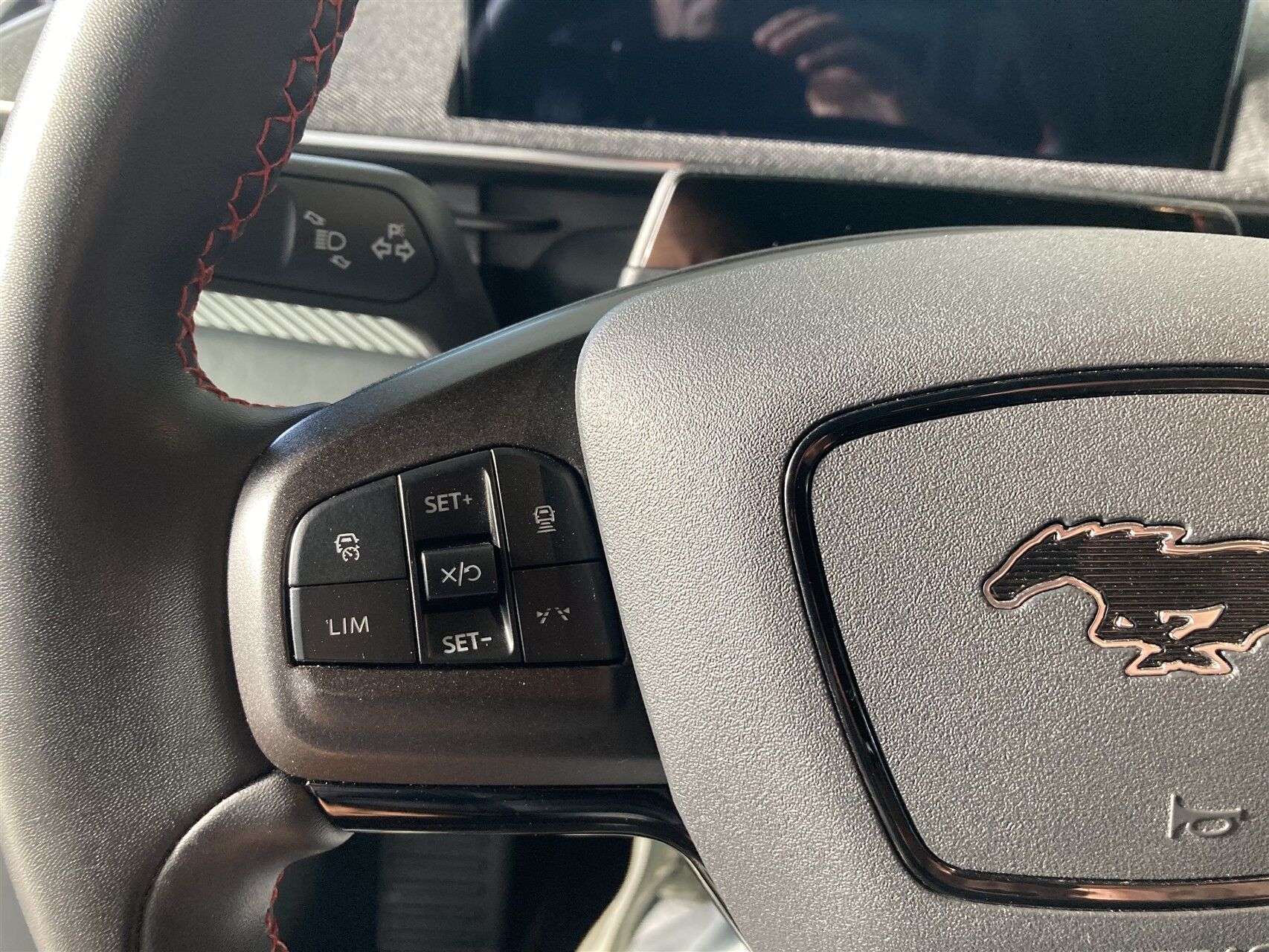 Billede af Ford Mustang Mach-E EL UR Premium 294HK 5d Aut.
