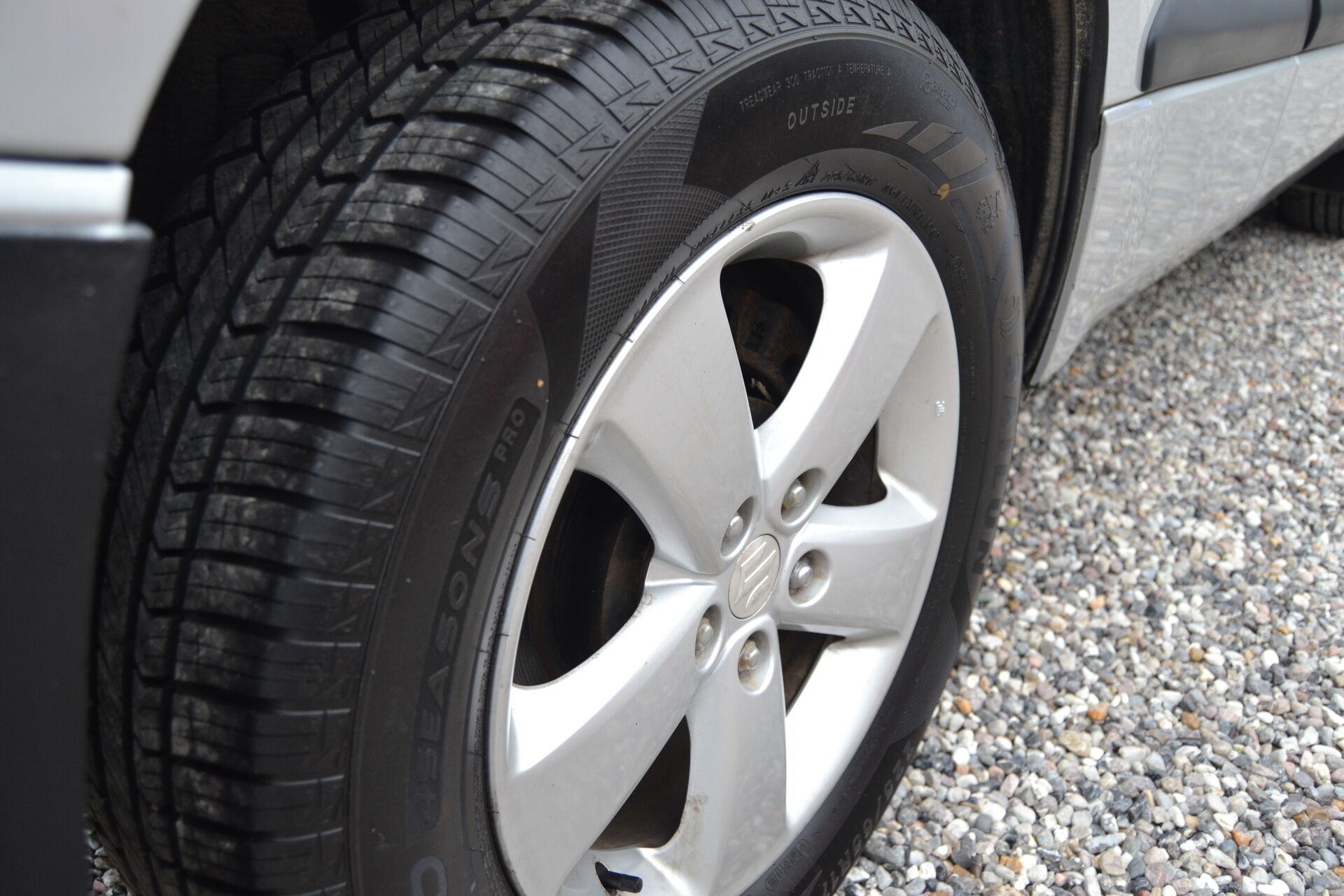 Billede af Suzuki Grand Vitara 2,4 GLX 4x4 169HK 5d
