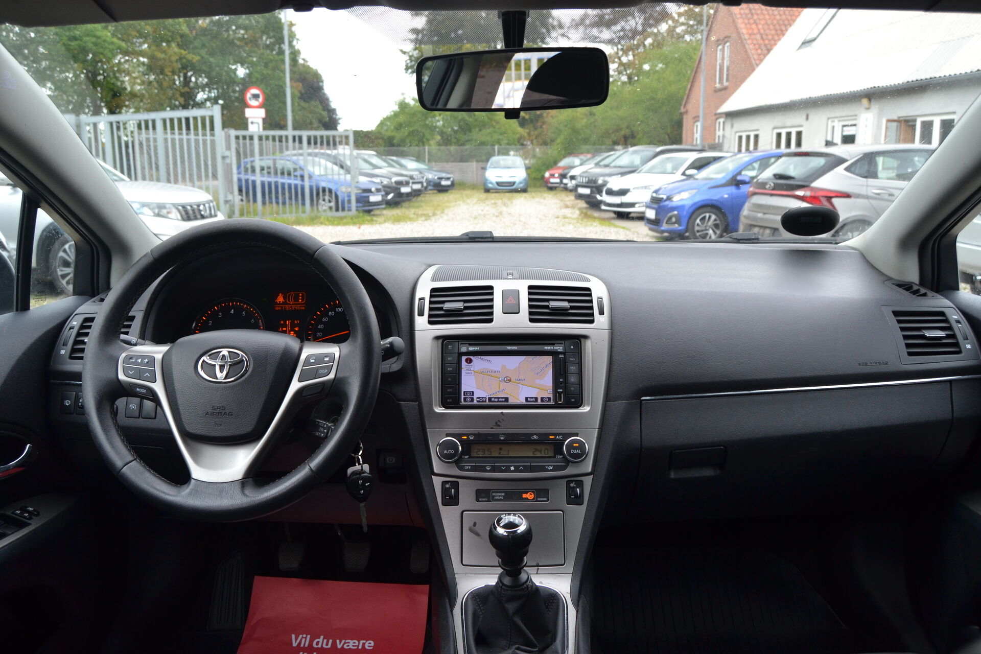 Billede af Toyota Avensis 1,8 VVT-I TX 147HK Stc 6g
