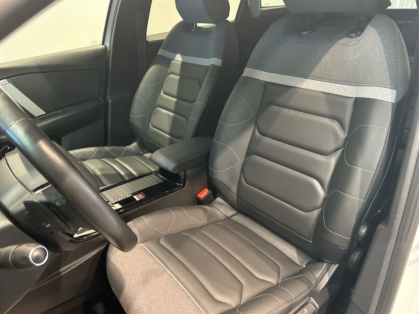 Billede af Citroën C4 1,2 PureTech Shine EAT8 130HK 5d 8g Aut.