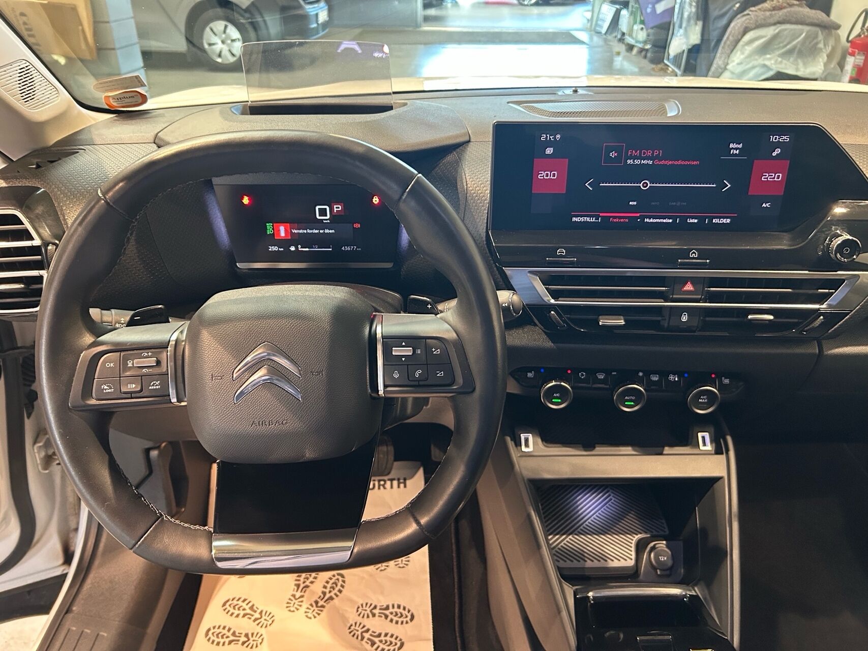 Billede af Citroën C4 1,2 PureTech Shine EAT8 130HK 5d 8g Aut.