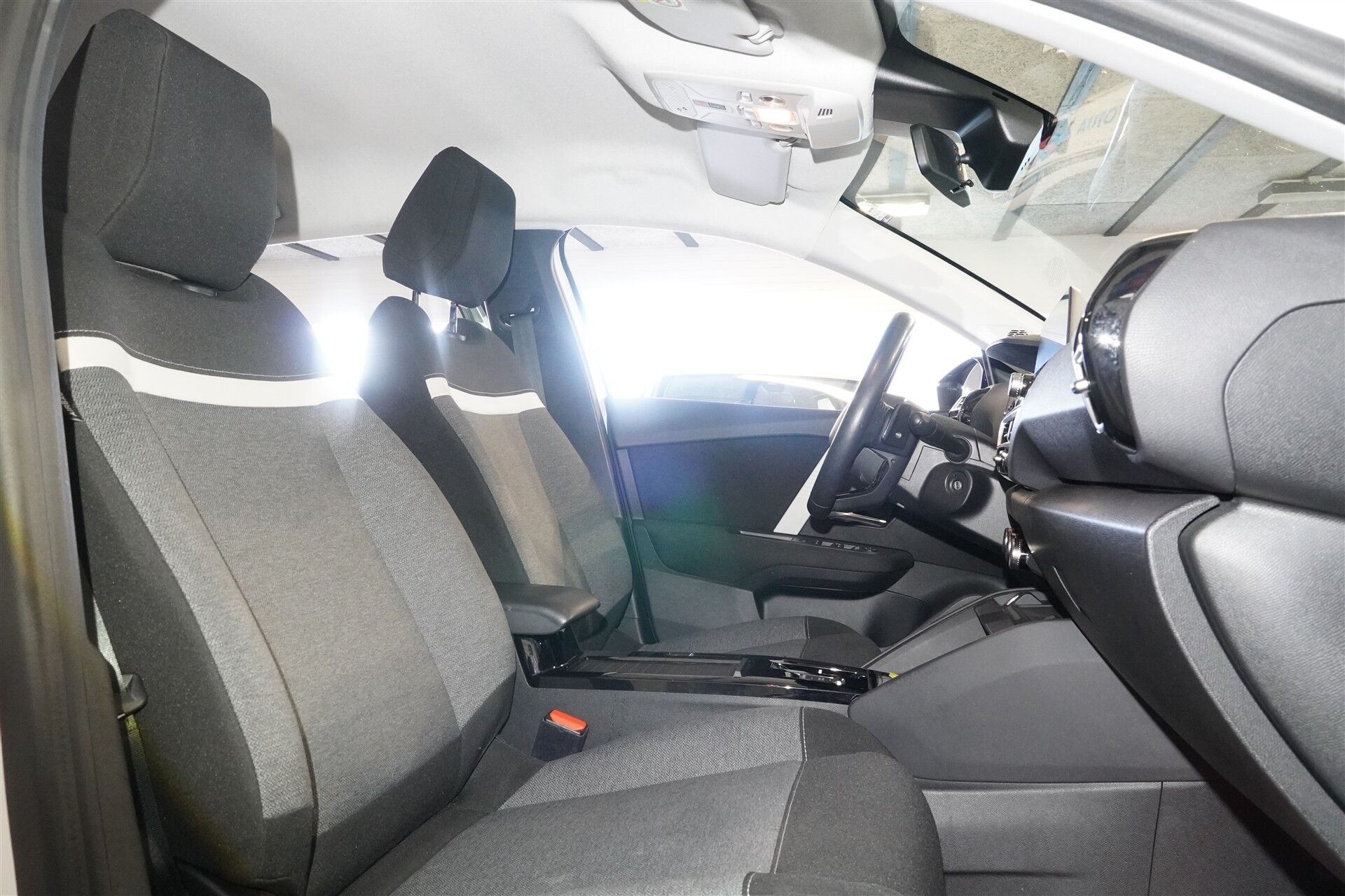 Billede af Citroën C4 1,2 PureTech Iconic EAT8 130HK 5d 8g Aut.