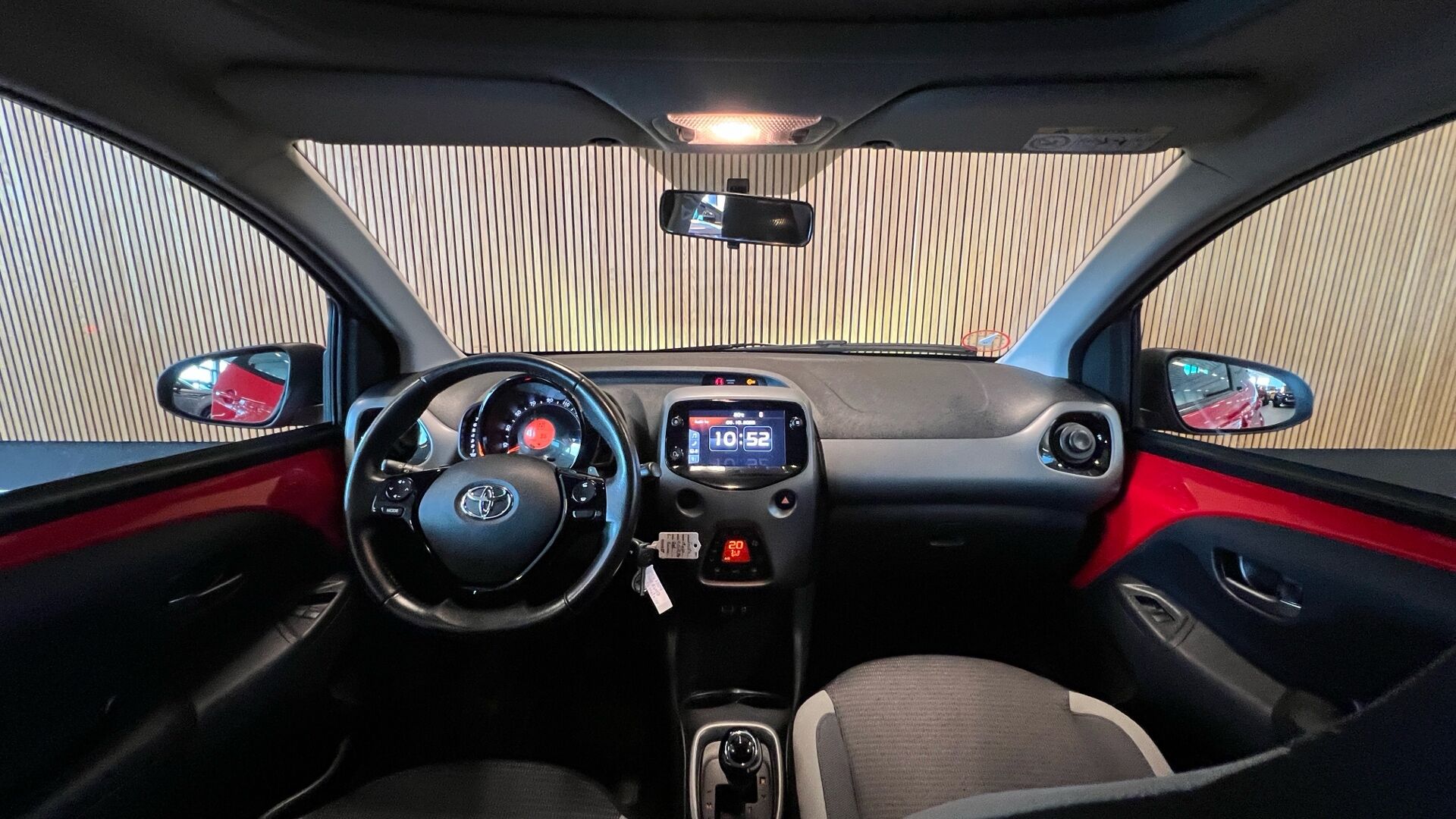 Billede af Toyota Aygo 1,0 VVT-I X-Sky X-Shift 72HK 5d Aut.
