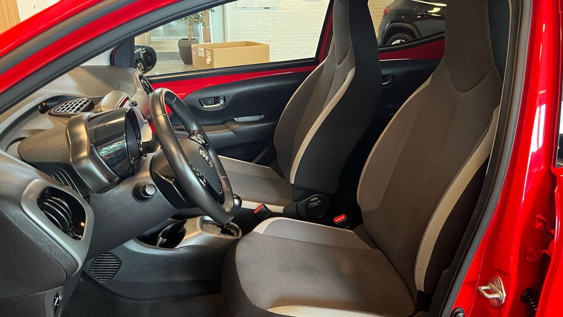 Billede af Toyota Aygo 1,0 VVT-I X-Sky X-Shift 72HK 5d Aut.