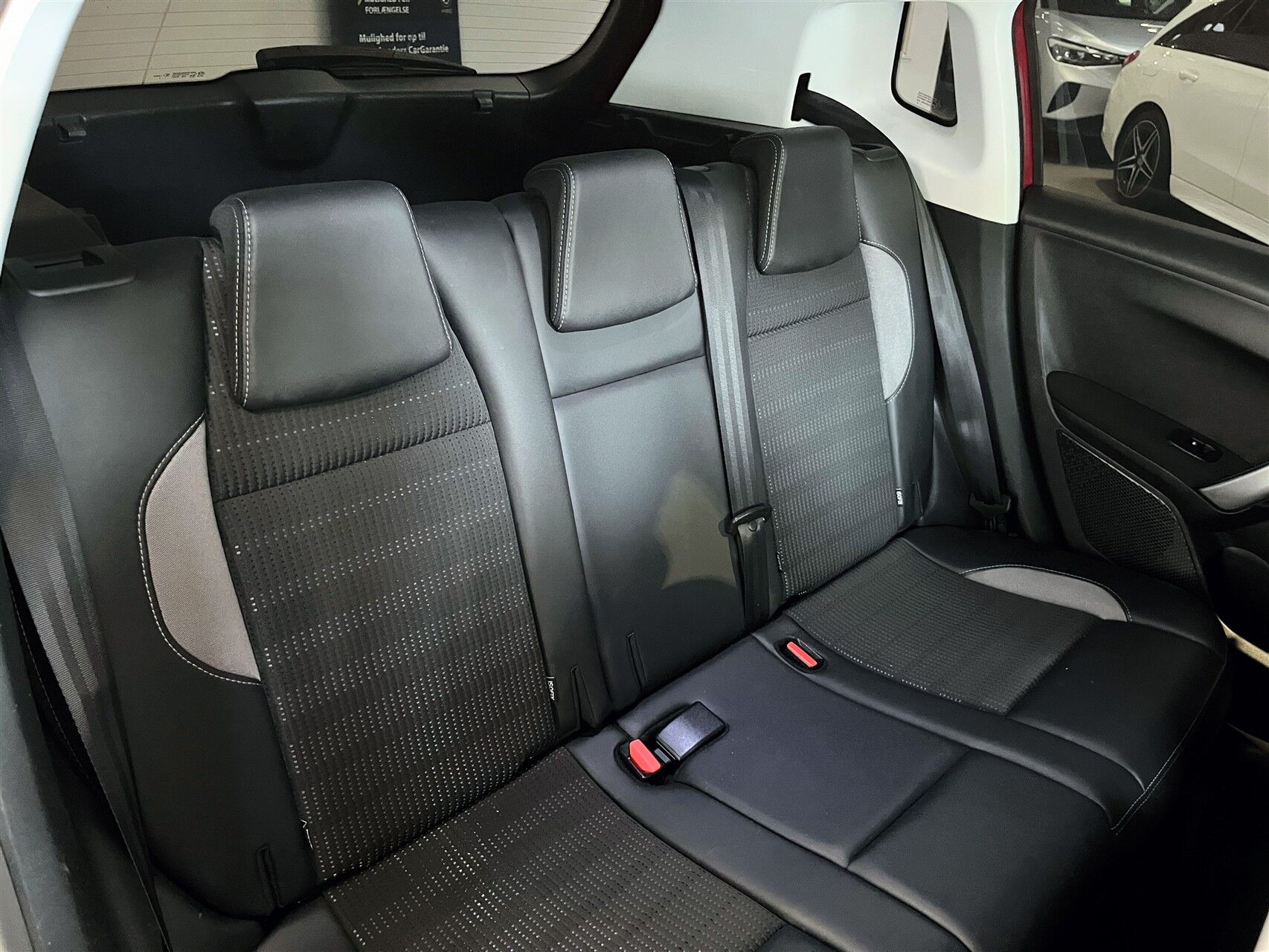 Billede af Peugeot 2008 1,5 BlueHDi Prestige 100HK 5d