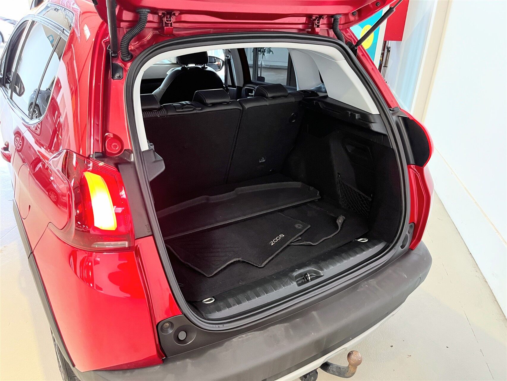 Billede af Peugeot 2008 1,5 BlueHDi Prestige 100HK 5d