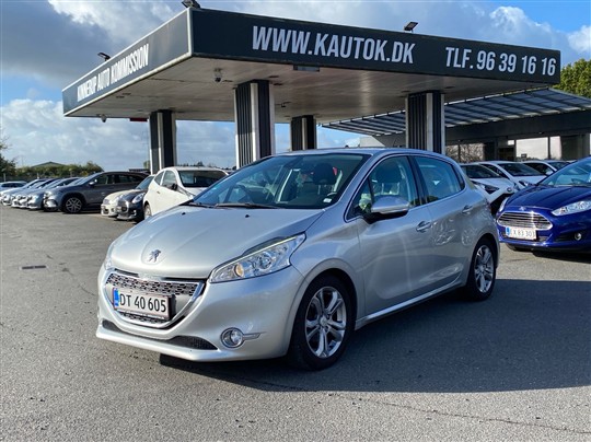 Peugeot 208 1,6 e-HDi Allure 92HK 5d