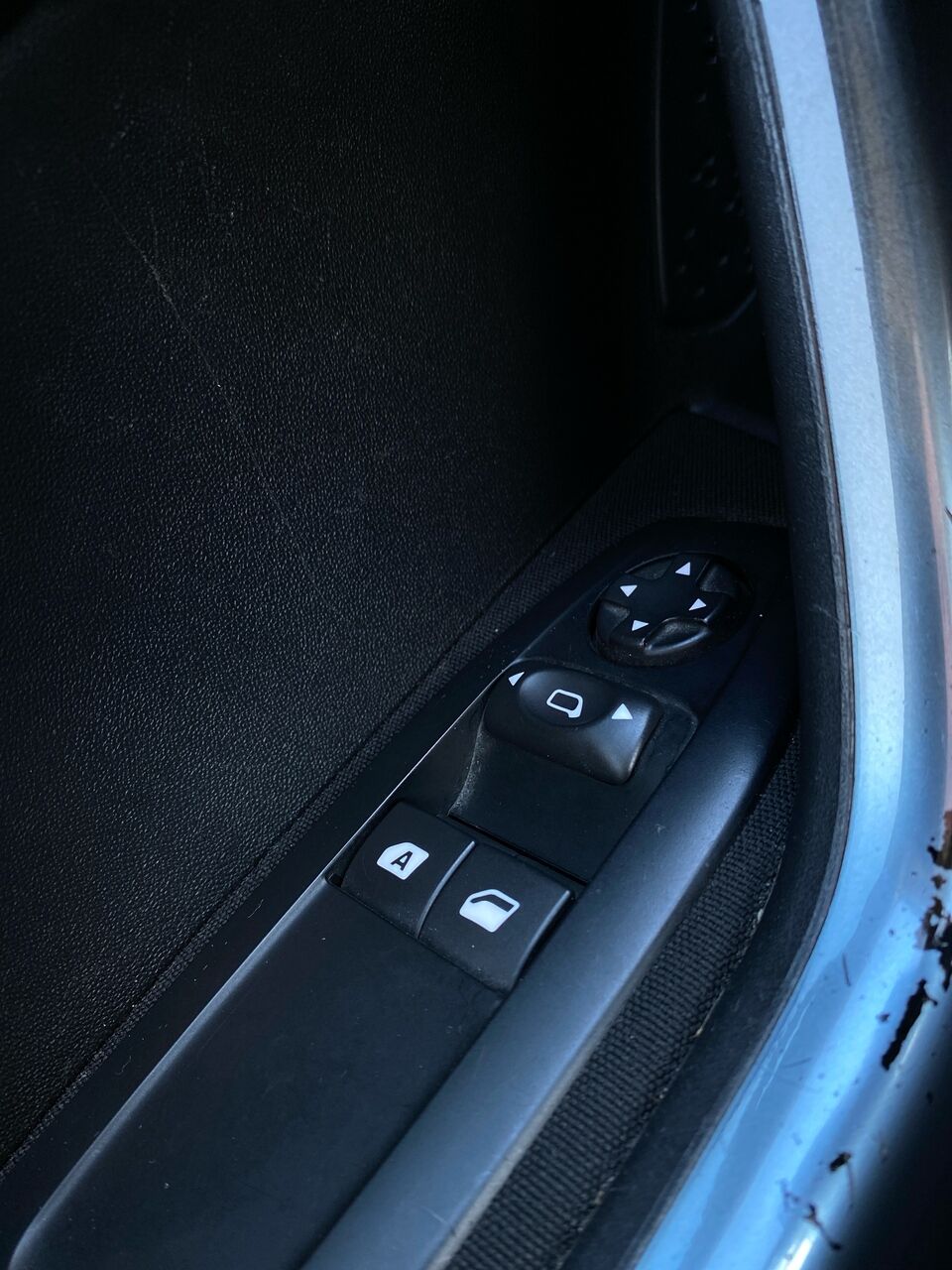 Billede af Peugeot 208 1,6 e-HDi Allure 92HK 5d