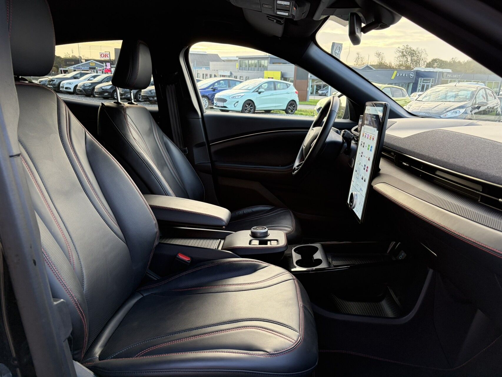 Billede af Ford Mustang Mach-E EL UR Premium 294HK 5d Aut.