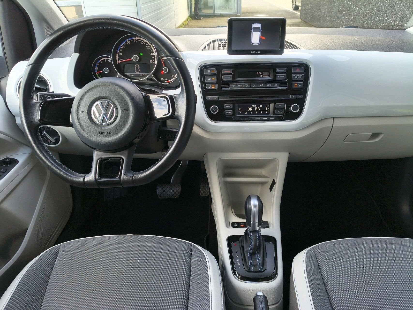 Billede af VW e-up EL High 82HK 5d Aut.