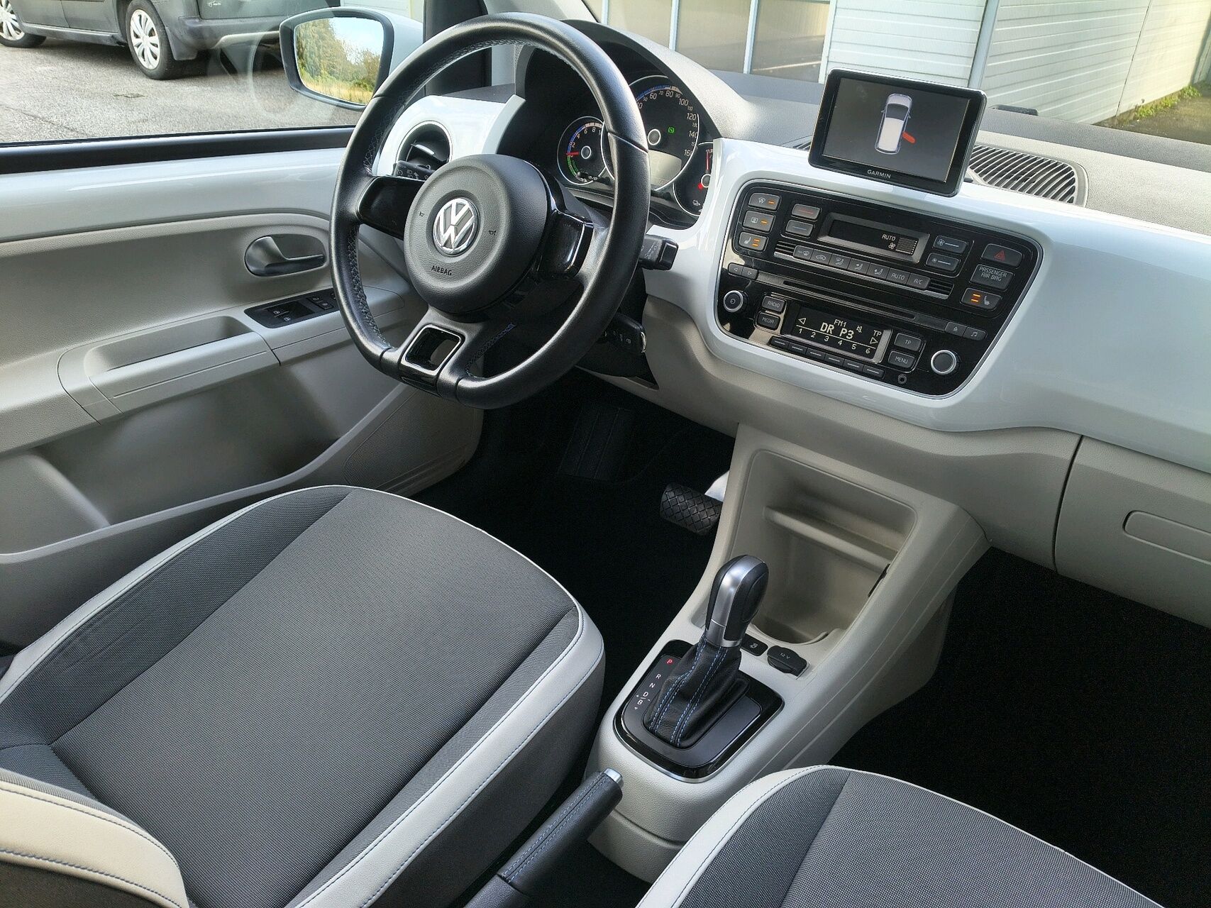 Billede af VW e-up EL High 82HK 5d Aut.