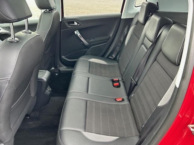Billede af Peugeot 2008 1,2 PureTech Allure+ 110HK 5d