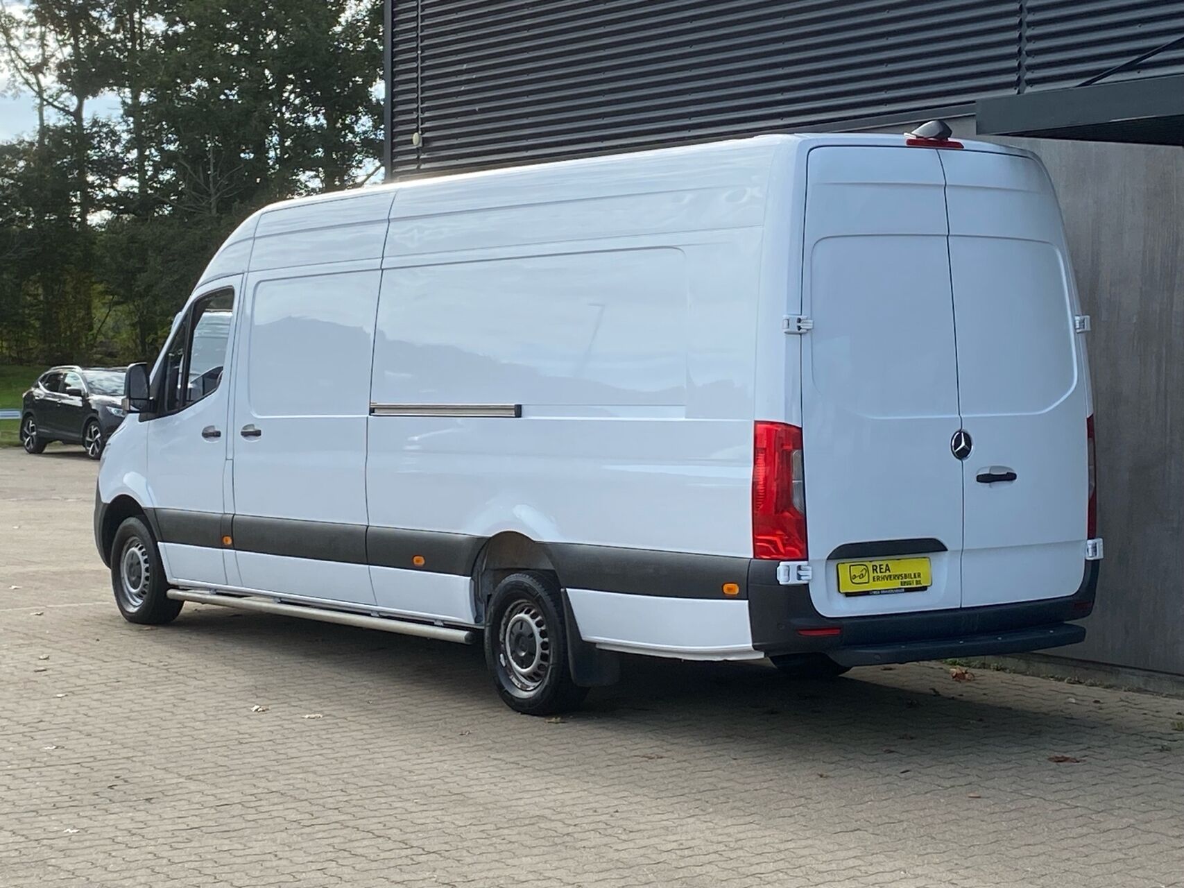 Billede af Mercedes-Benz Sprinter 317 2,0 CDI A4 H2 RWD 9G-Tronic 170HK Van Aut.