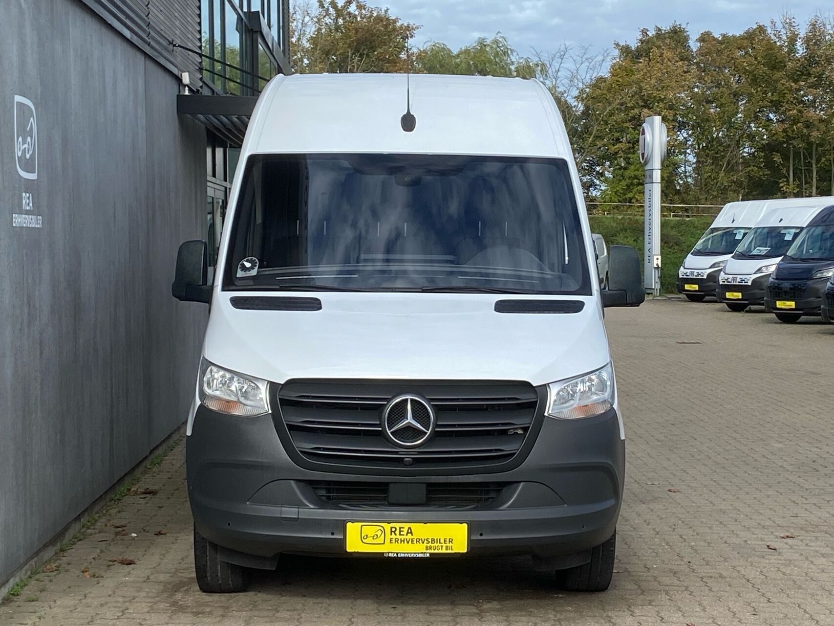 Billede af Mercedes-Benz Sprinter 317 2,0 CDI A4 H2 RWD 9G-Tronic 170HK Van Aut.