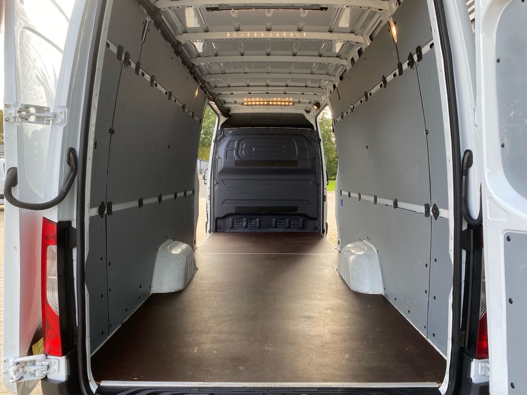 Billede af Mercedes-Benz Sprinter 317 2,0 CDI A4 H2 RWD 9G-Tronic 170HK Van Aut.