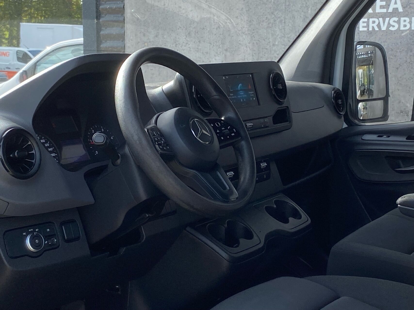 Billede af Mercedes-Benz Sprinter 317 2,0 CDI A4 H2 RWD 9G-Tronic 170HK Van Aut.