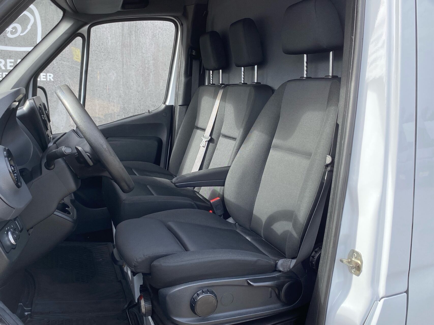 Billede af Mercedes-Benz Sprinter 317 2,0 CDI A4 H2 RWD 9G-Tronic 170HK Van Aut.