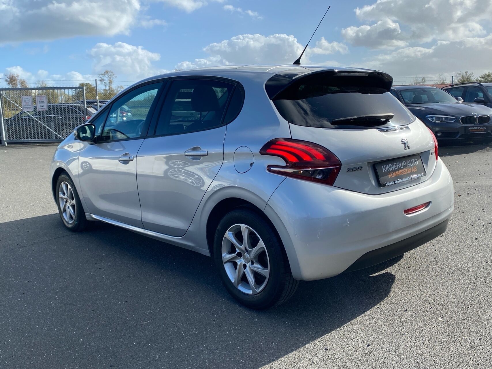 Billede af Peugeot 208 1,6 BlueHDi Desire Sky 100HK 5d