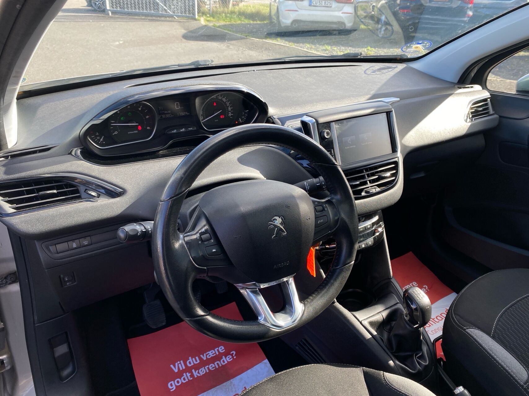 Billede af Peugeot 208 1,6 BlueHDi Desire Sky 100HK 5d