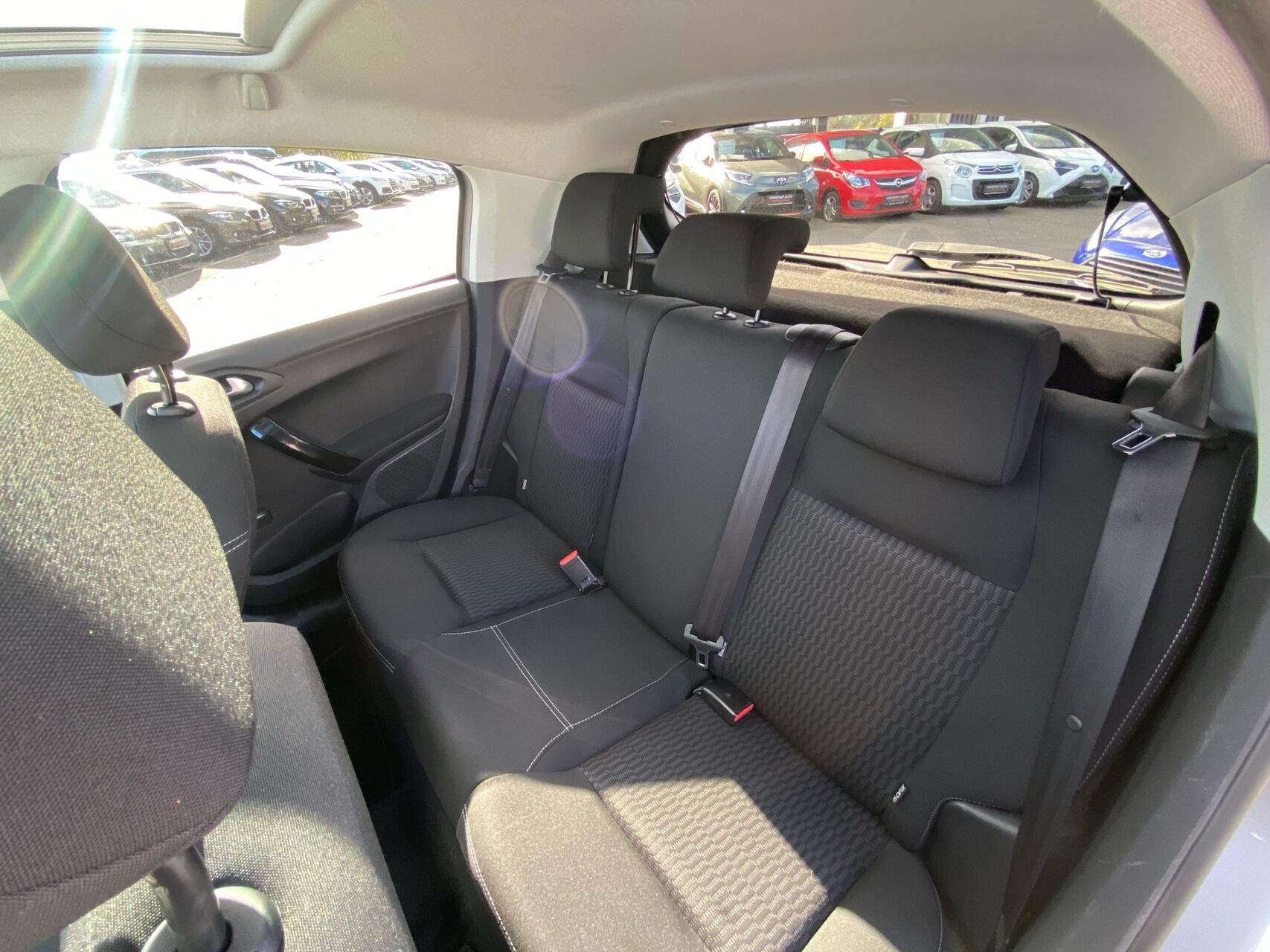 Billede af Peugeot 208 1,6 BlueHDi Desire Sky 100HK 5d
