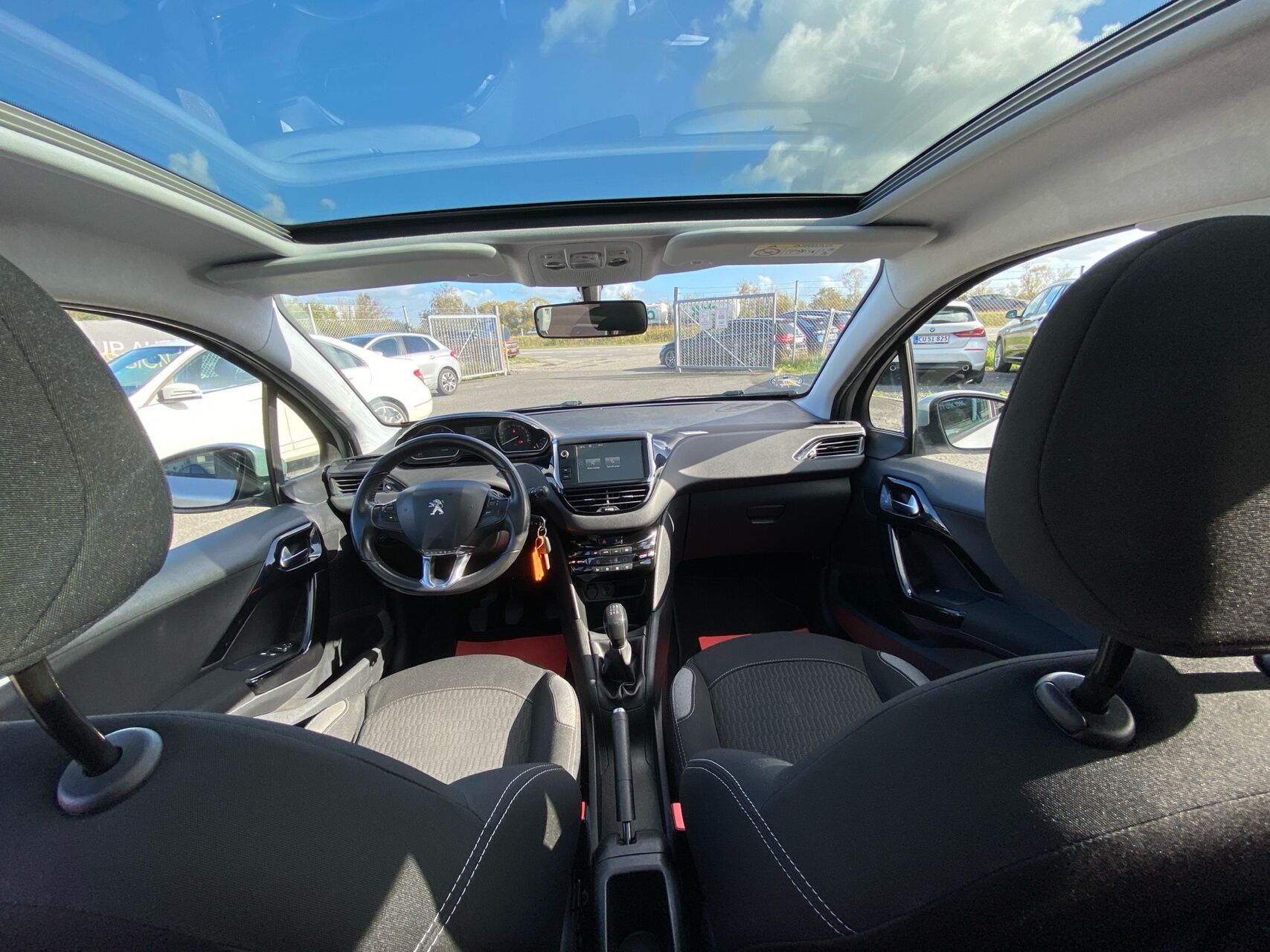 Billede af Peugeot 208 1,6 BlueHDi Desire Sky 100HK 5d