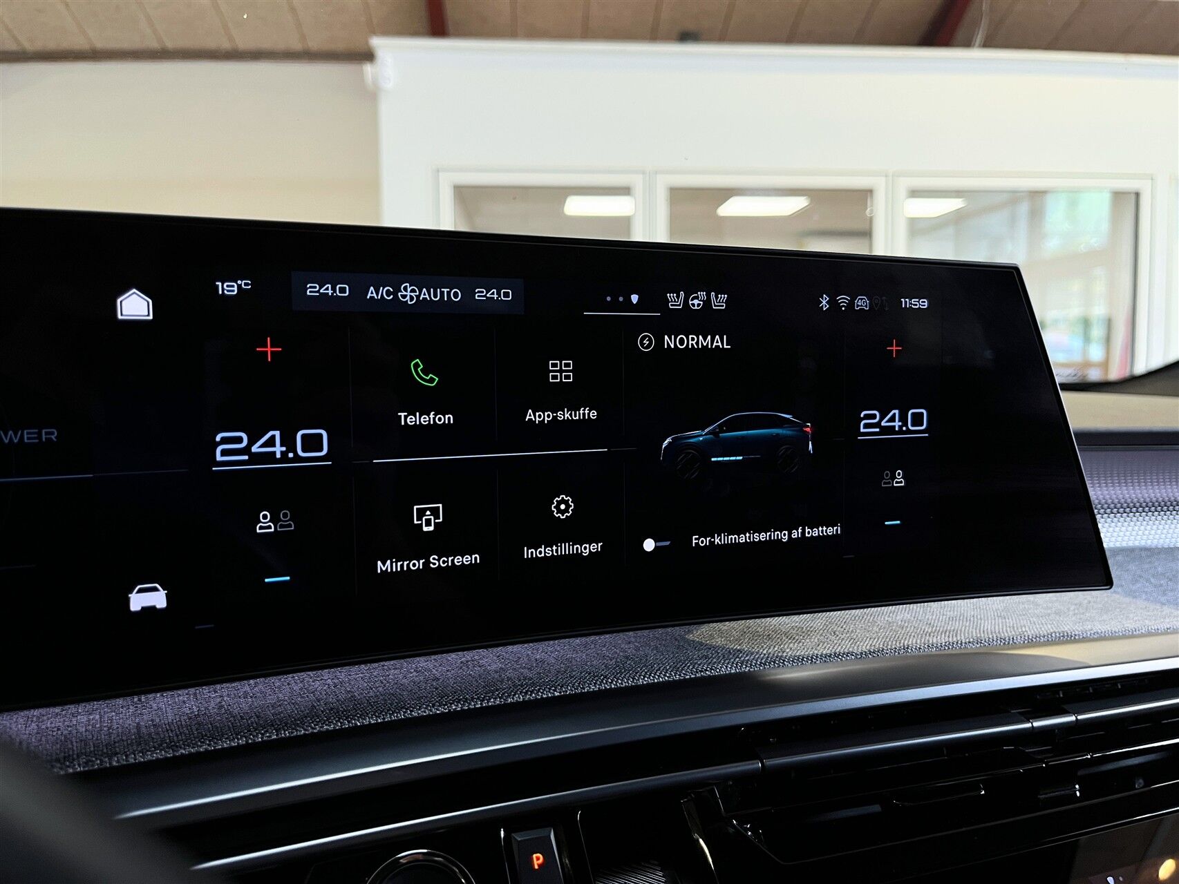 Billede af Peugeot e-3008 EL GT 210HK 5d Aut.