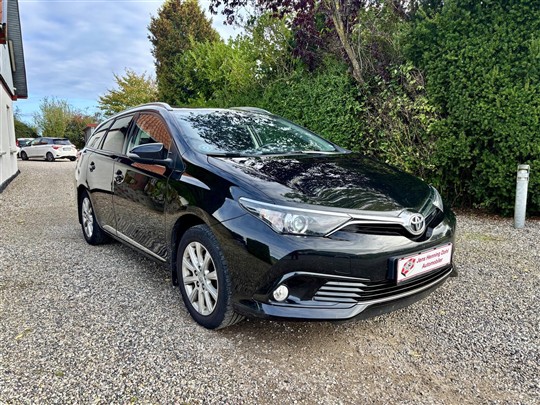 Toyota Auris Touring Sports 1,2 T T2 Comfort Safety Sense 116HK Stc 6g