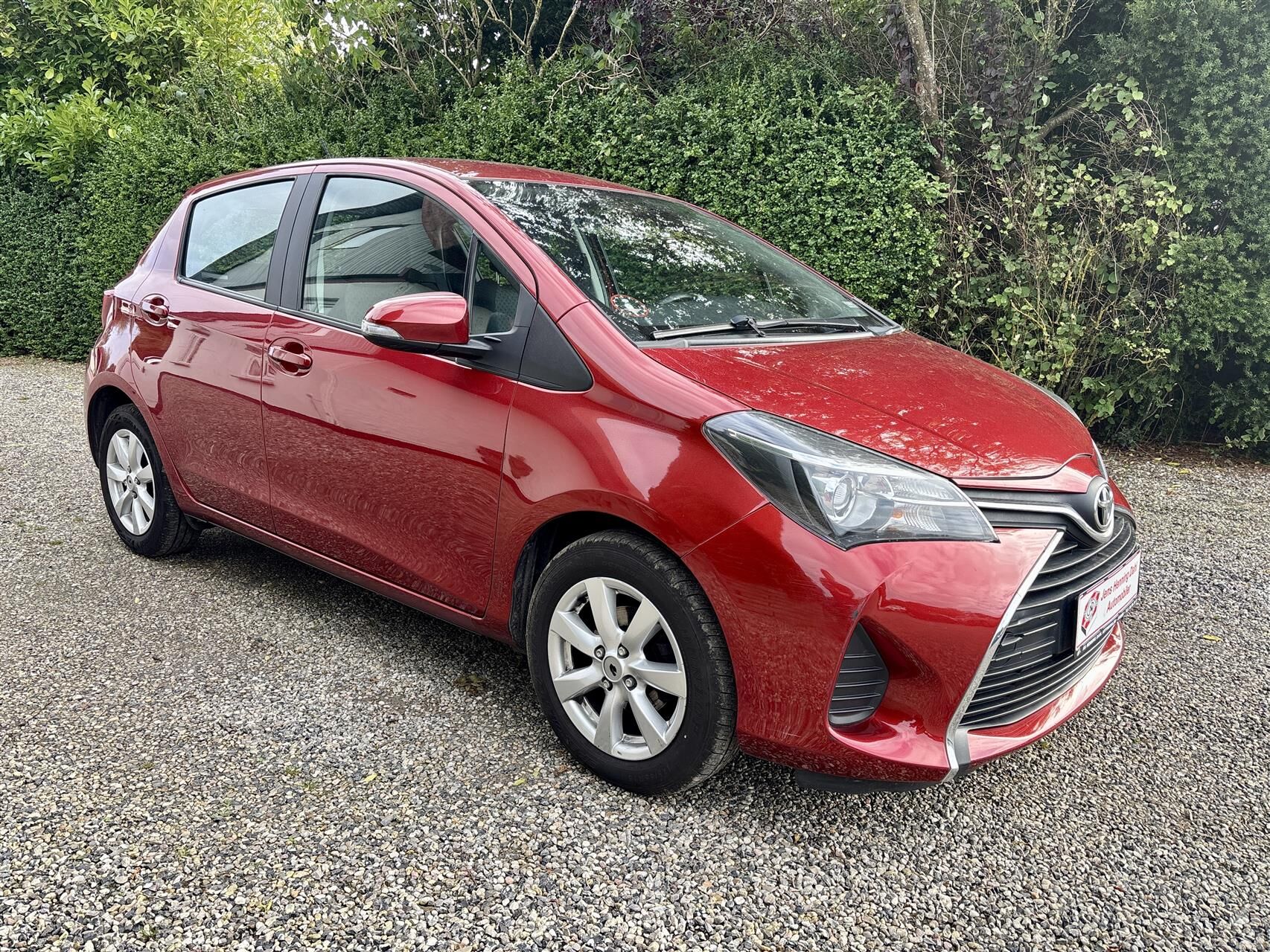 Billede af Toyota Yaris 1,3 VVT-I T2 Comfort 100HK 5d 6g
