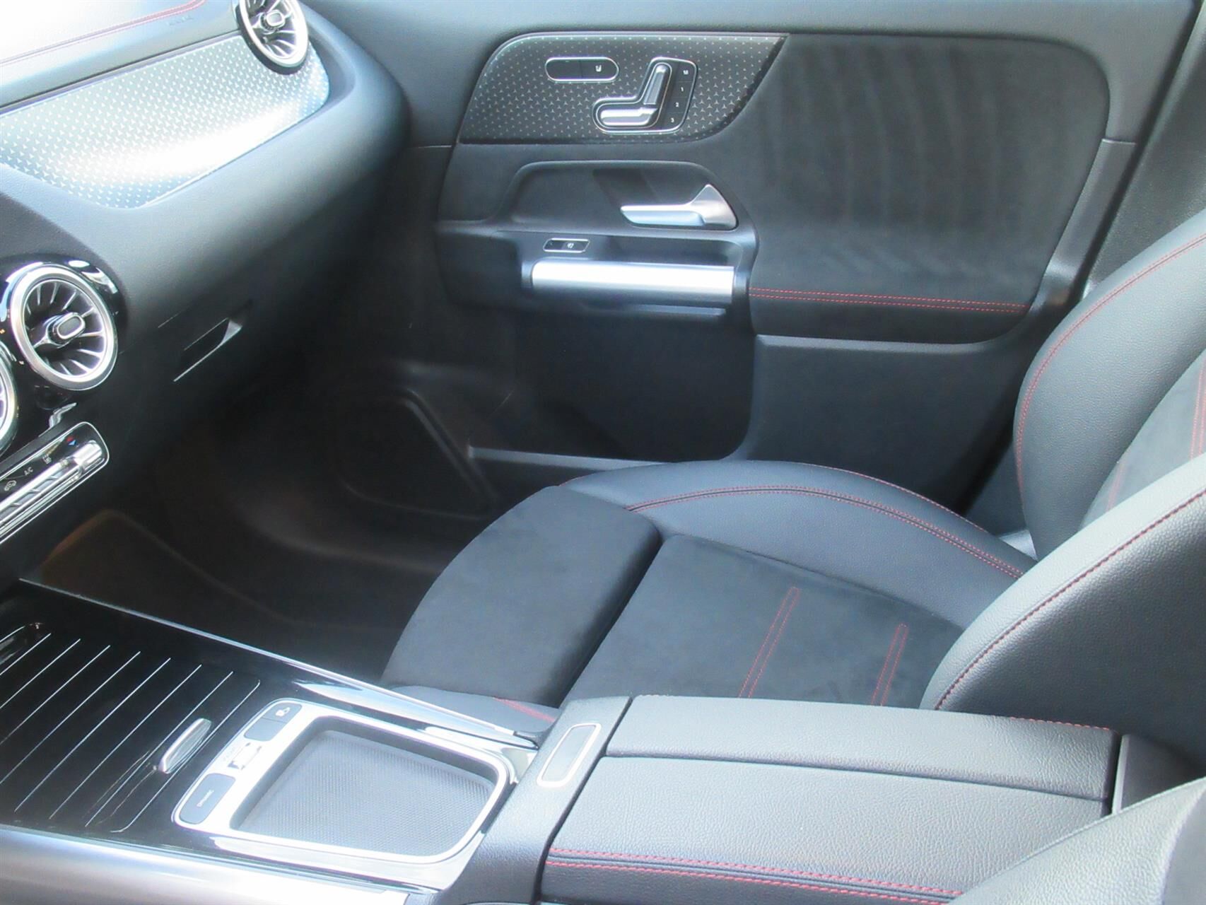 Billede af Mercedes-Benz EQA 250+ EL AMG Advance 190HK 5d Aut.