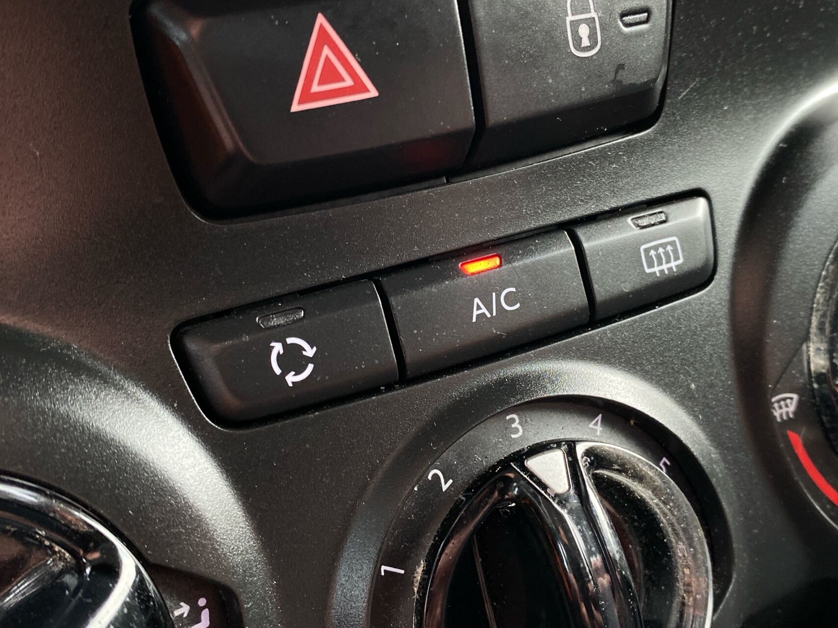 Billede af Peugeot 208 1,2 VTi Active 82HK 5d