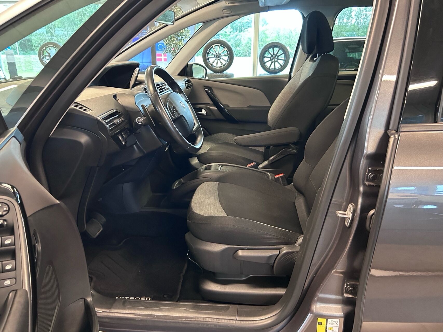 Billede af Citroën Grand C4 SpaceTourer 2,0 Blue HDi Intensive+ EAT8 start/stop 160HK 8g Aut.