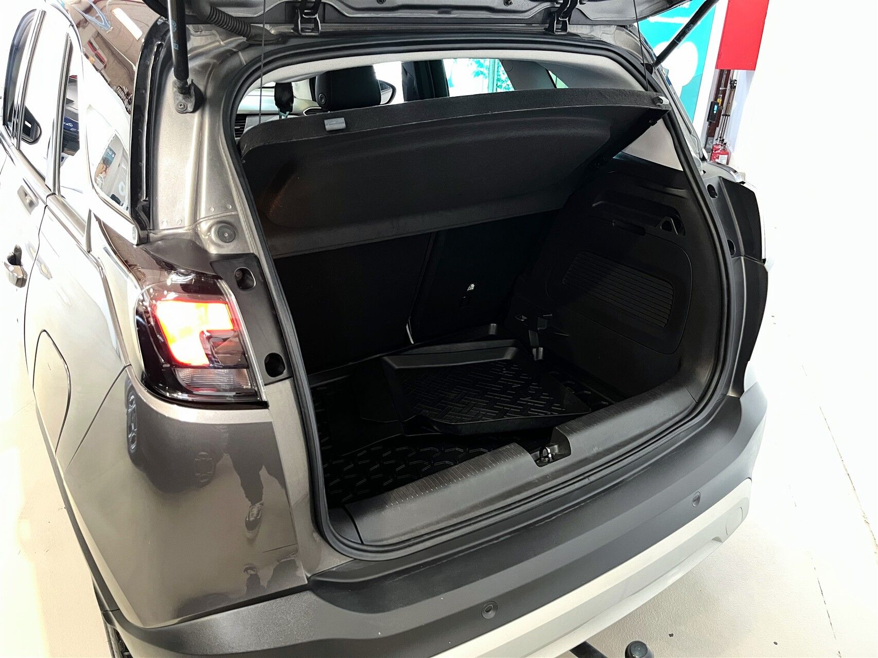 Billede af Opel Crossland 1,2 T Sport 130HK 5d 6g Aut.