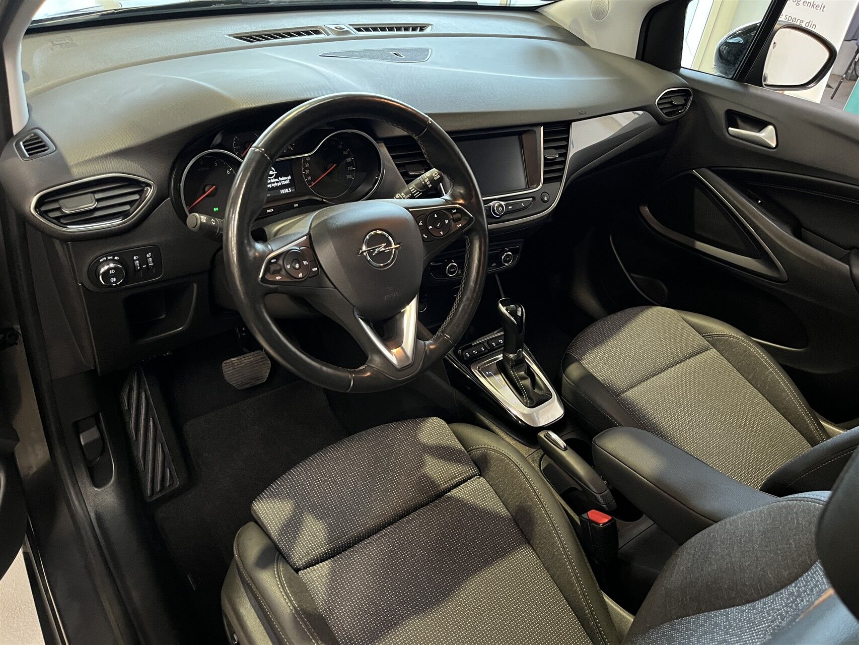 Billede af Opel Crossland 1,2 T Sport 130HK 5d 6g Aut.