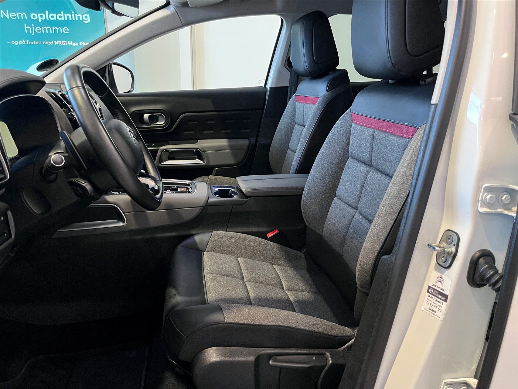 Billede af Citroën C5 Aircross 1,6 Plugin-hybrid Iconic EAT8 225HK 5d 8g Aut.
