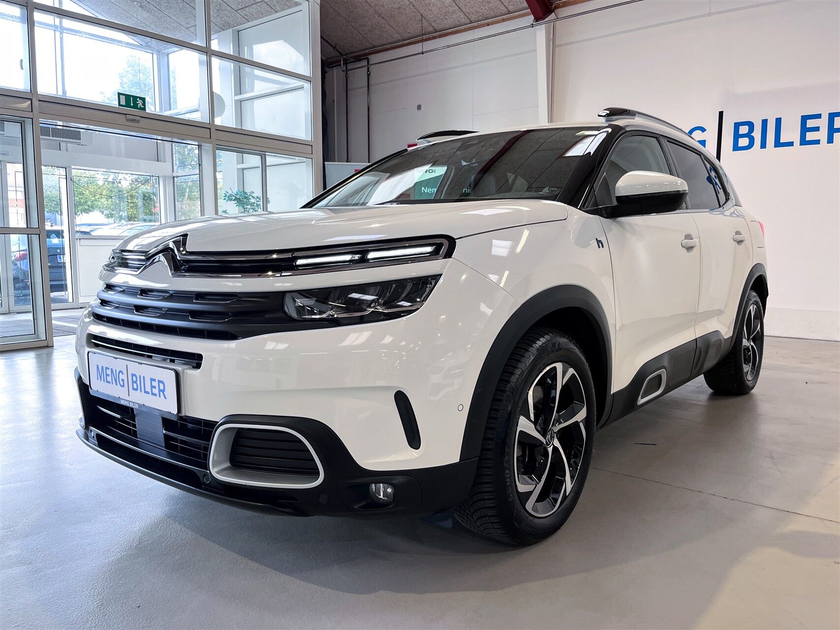 Billede af Citroën C5 Aircross 1,6 Plugin-hybrid Iconic EAT8 225HK 5d 8g Aut.