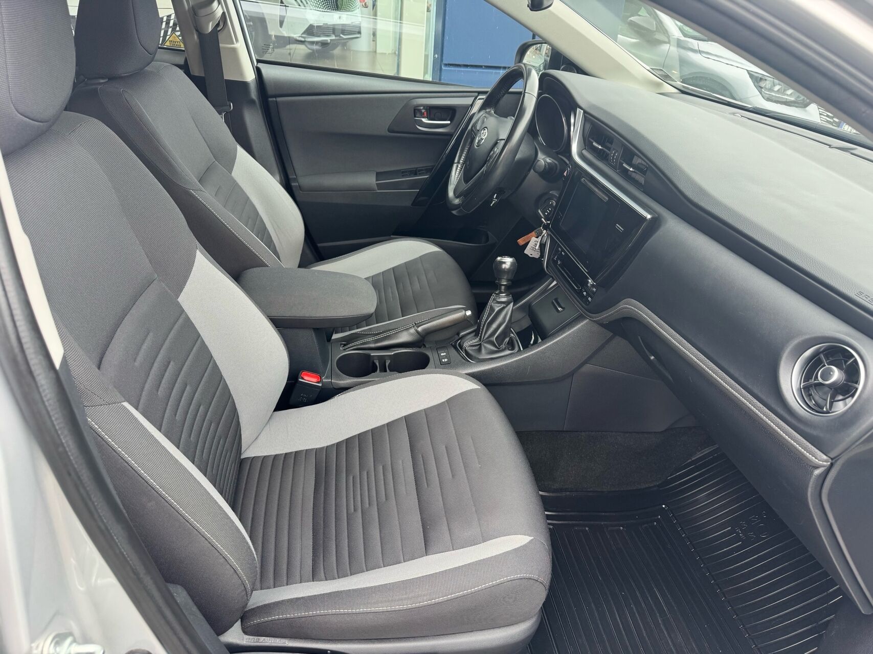 Billede af Toyota Auris 1,2 T T2 Comfort Safety Sense 116HK 5d 6g