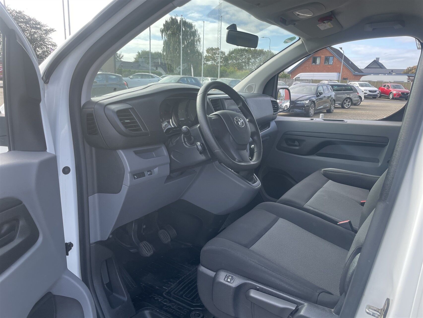 Billede af Toyota Proace Verso Long 2,0 D Combi m/bagklap 122HK 6g