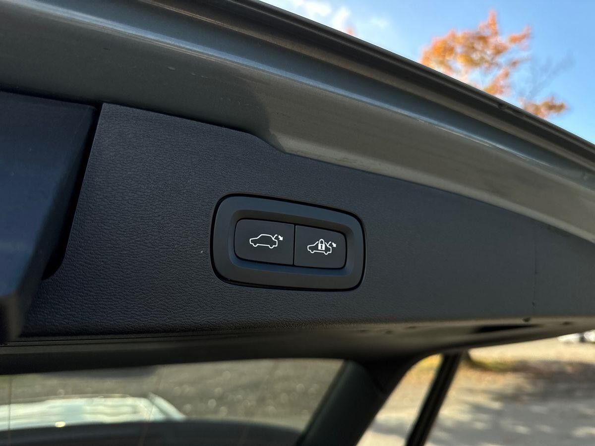 Billede af Volvo V60 2,0 T6 Recharge  Plugin-hybrid Ultimate AWD 350HK Stc 8g Aut.