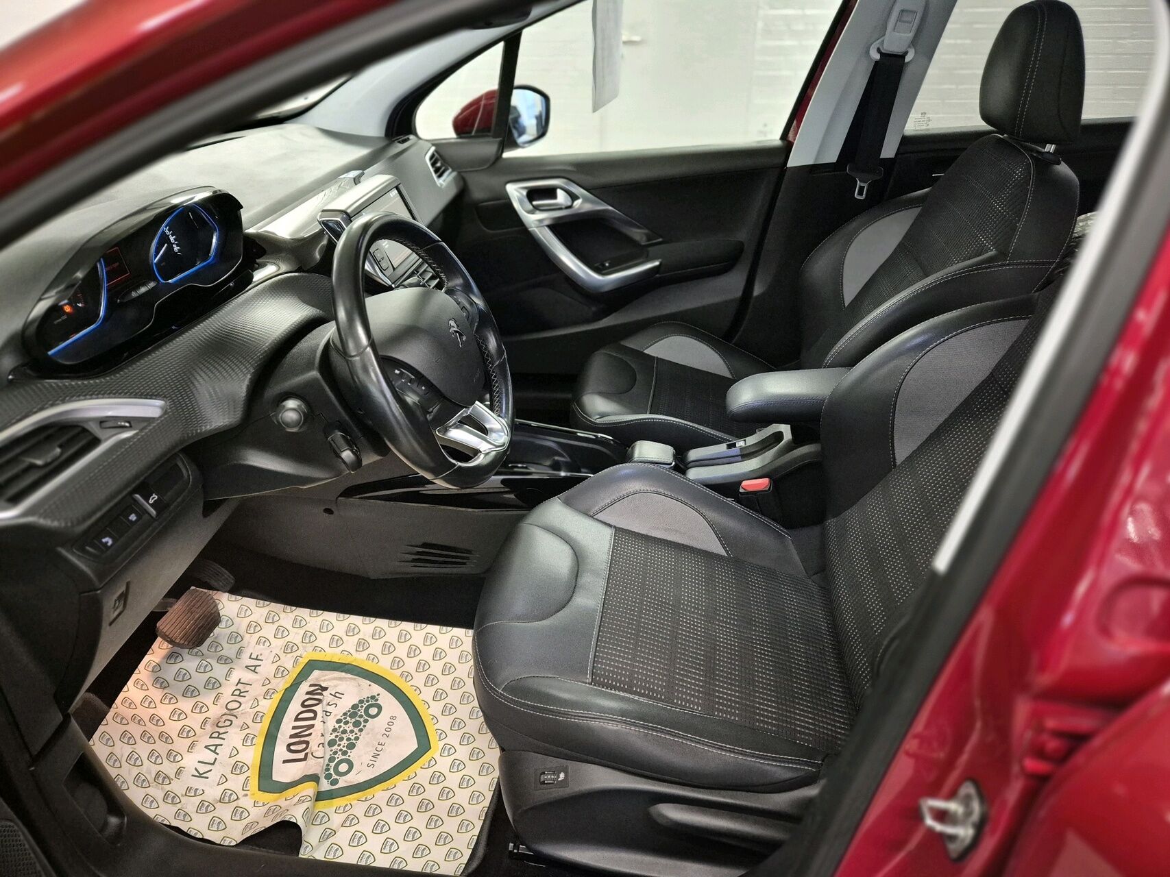Billede af Peugeot 2008 1,2 PureTech Exclusive Plus EAT6 110HK 5d 6g Aut.