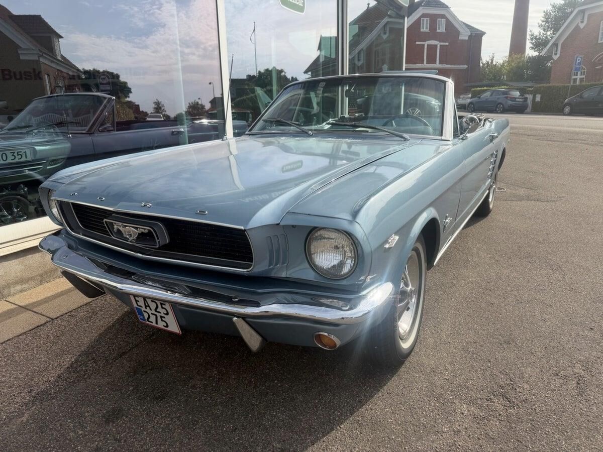 Billede af Ford Mustang 4,7 V8 210HK Cabr. Aut.