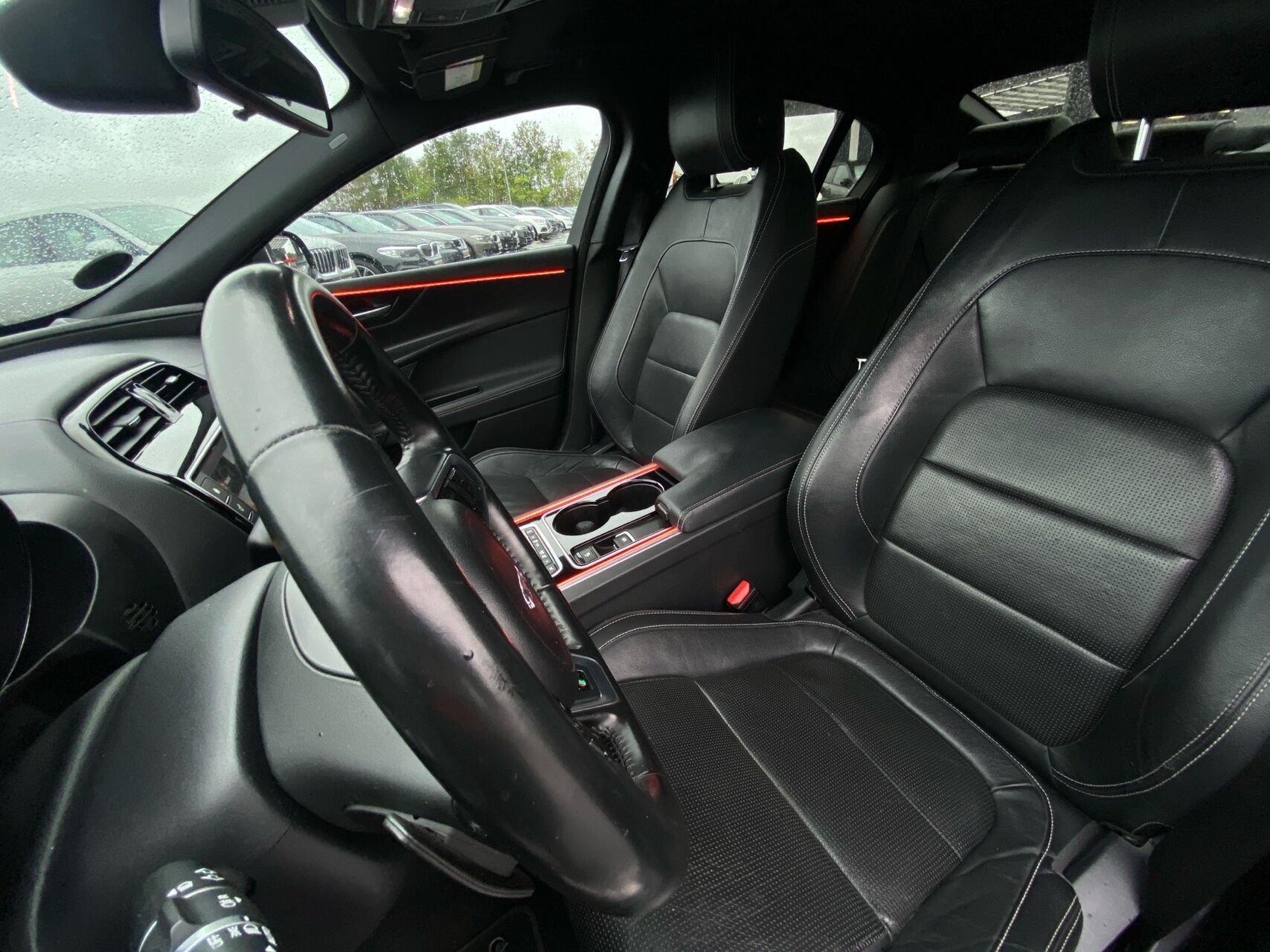 Billede af Jaguar XE 2,0 D R-Sport 180HK 8g Aut.