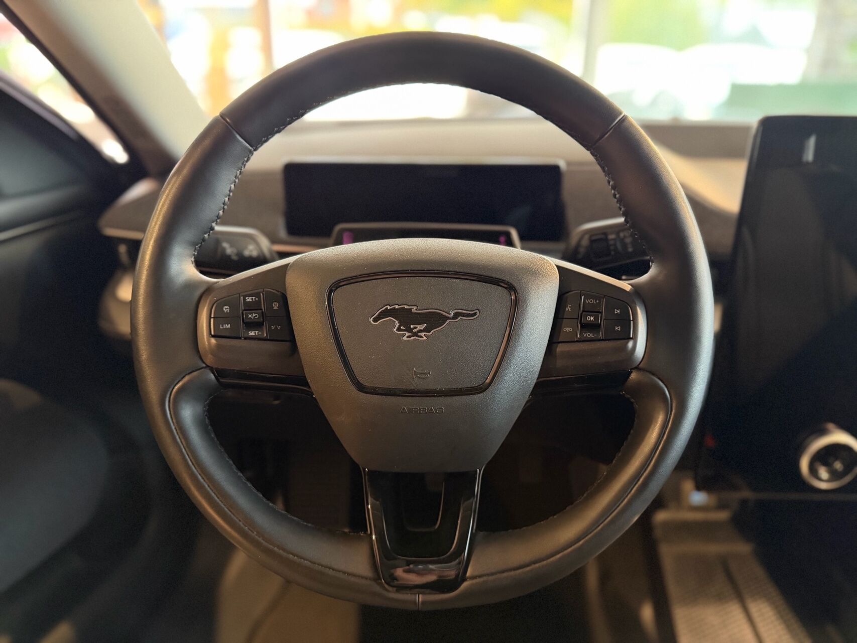 Billede af Ford Mustang Mach-E EL UR Premium 294HK 5d Aut.
